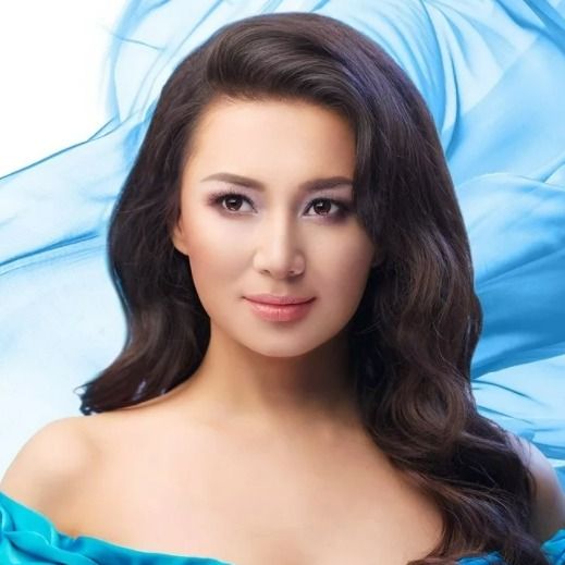 Анна Старшенбаумның кеуделері